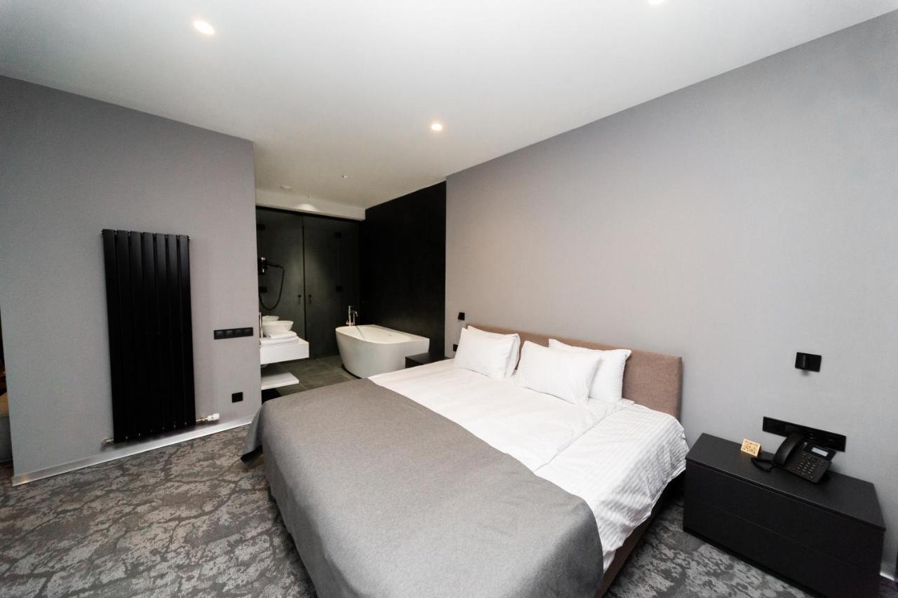 Small Hotel فينيتسا المظهر الخارجي الصورة