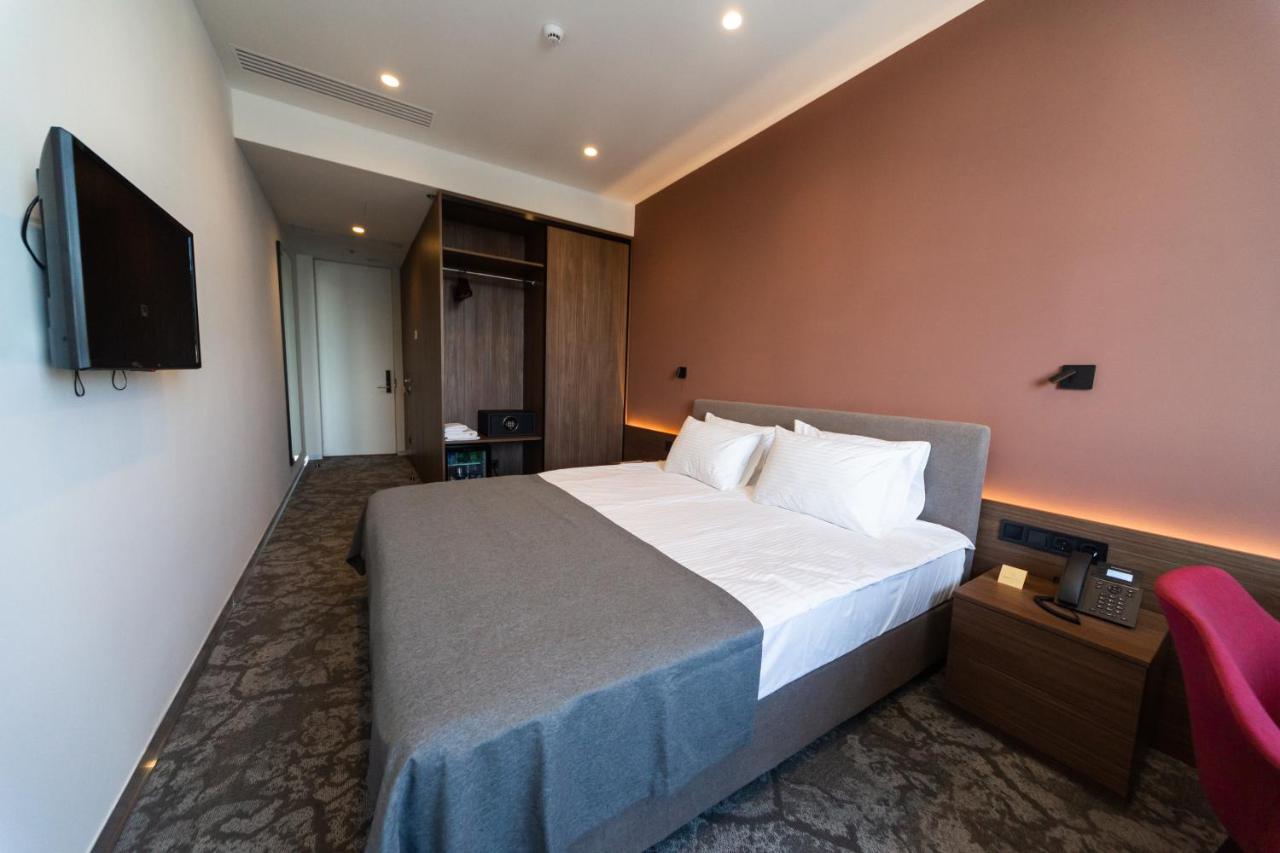 Small Hotel فينيتسا المظهر الخارجي الصورة