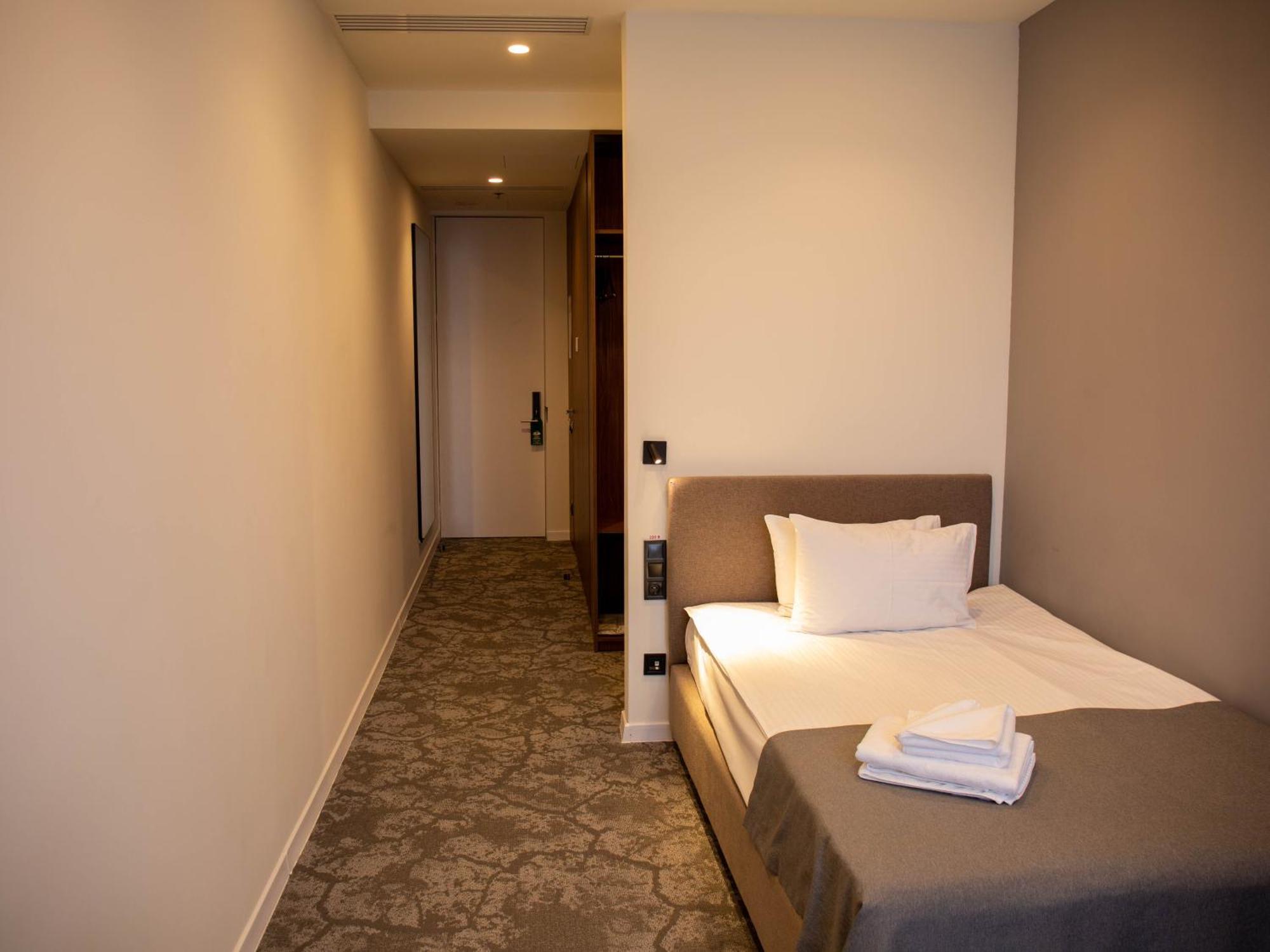 Small Hotel فينيتسا المظهر الخارجي الصورة