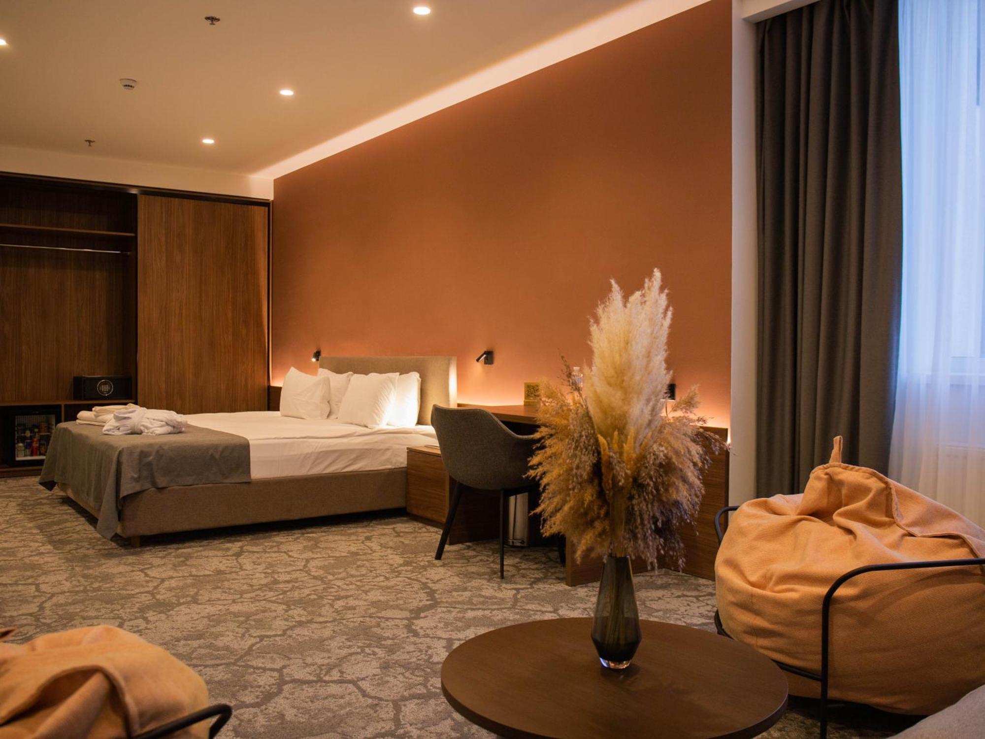Small Hotel فينيتسا المظهر الخارجي الصورة